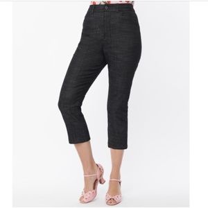 Vintage Cropped Black Denim Jeans